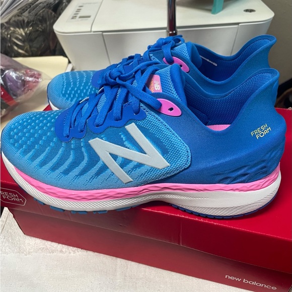 New Balance Fresh Foam - Picture 3 of 7